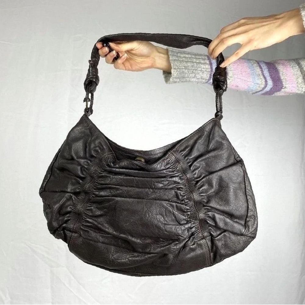 brown leather retro rounded shaped slouch shoulder hand bag